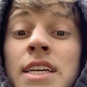 Meet your Posher, Dylan